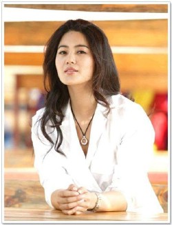 Choi Yoon Young image